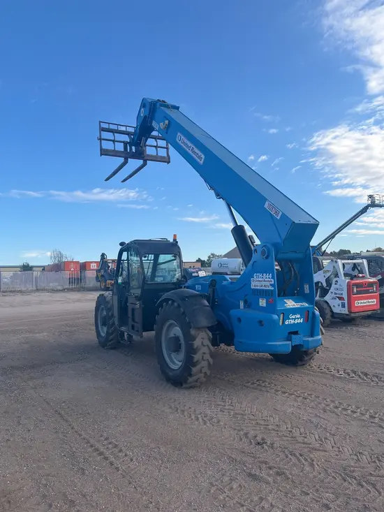 2014 Genie GTH-844 Forklift