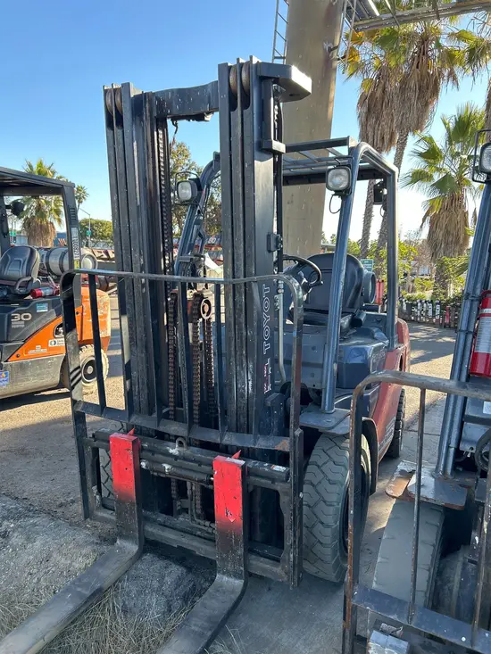 2017 Toyota 8FGU25 Warehouse Forklift