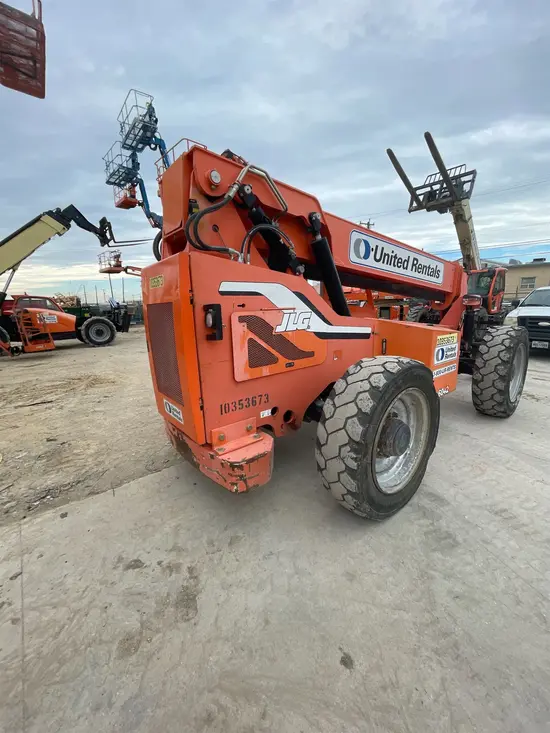 2015 SKYTRAK 6042 Forklift