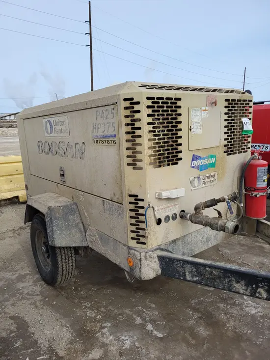 2018 Doosan P425/HP375EXT3 Air Compressor