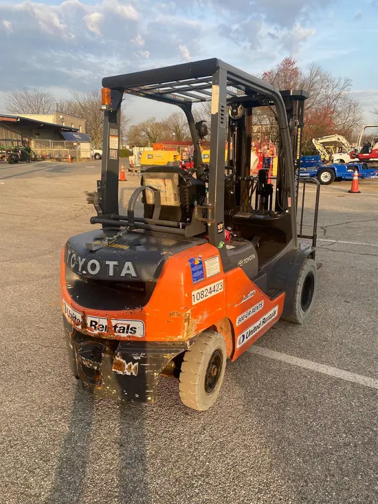 2018 Toyota 8FGU25 Warehouse Forklift