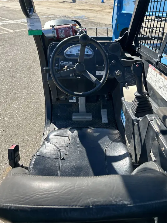 2015 Genie GTH-844 Forklift