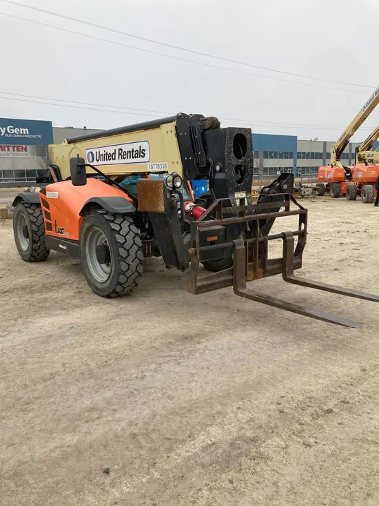 2018 JLG 1055 Forklift