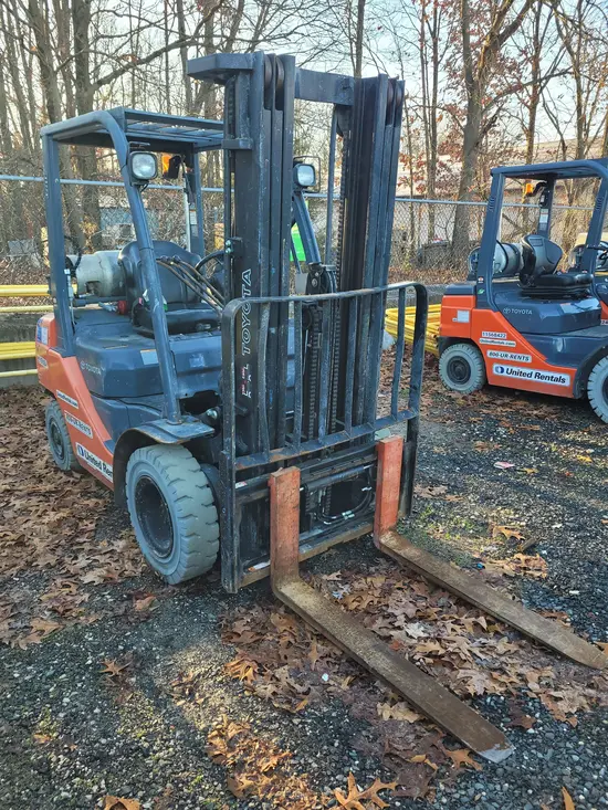 2018 Toyota 8FGU25 Warehouse Forklift