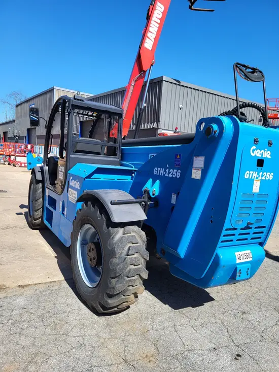 2015 Genie GTH-1256 Forklift