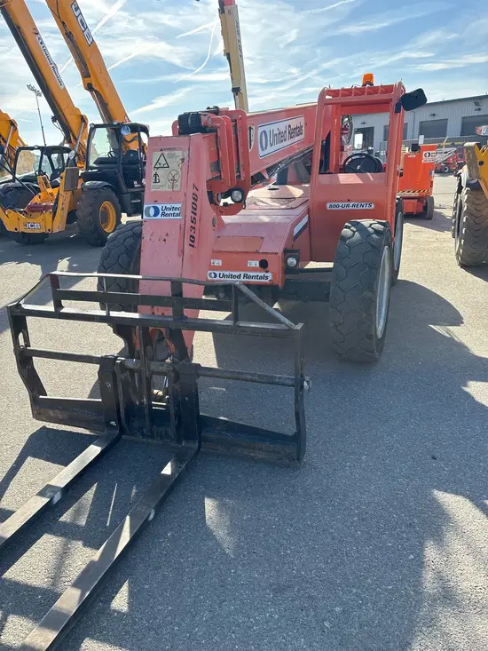 2015 SKYTRAK 6042 Forklift