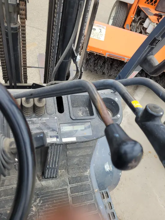 2017 Toyota 8FGU25 Warehouse Forklift