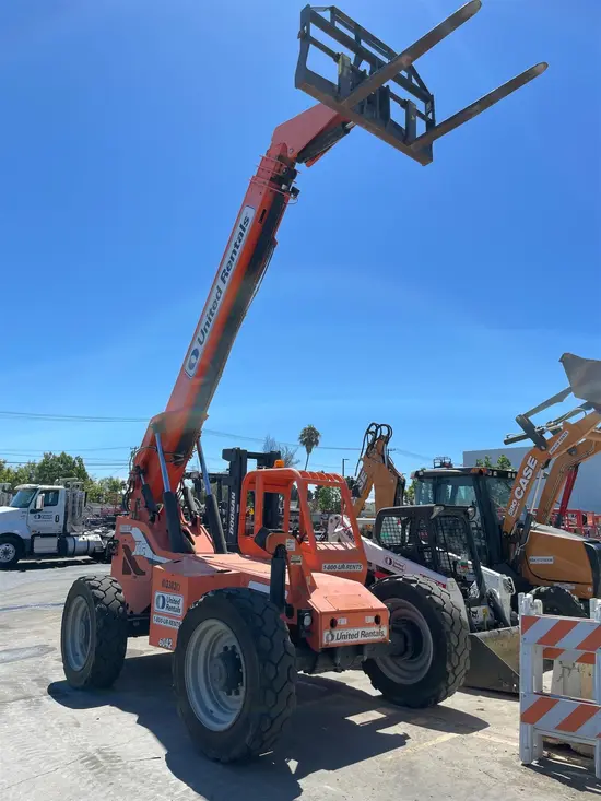 2015 SKYTRAK 6042 Forklift