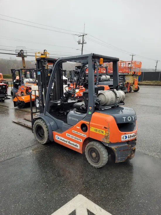 2018 Toyota 8FGU25 Warehouse Forklift