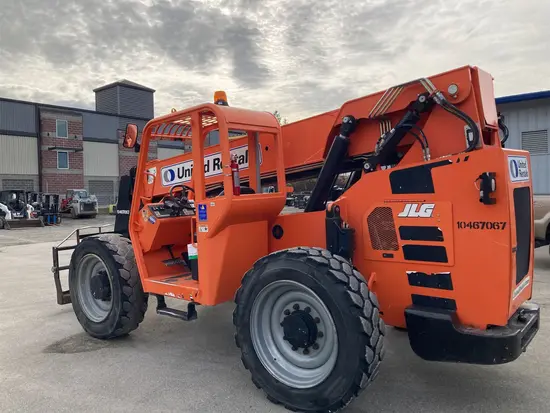 2016 SKYTRAK 6042 Forklift