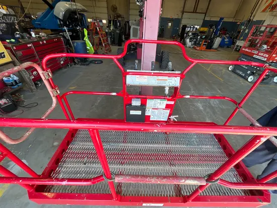 2015 MEC 60JD Boom Lift