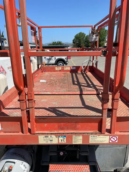 2017 Skyjack SJ6832RT Rough Terrain Scissor Lift