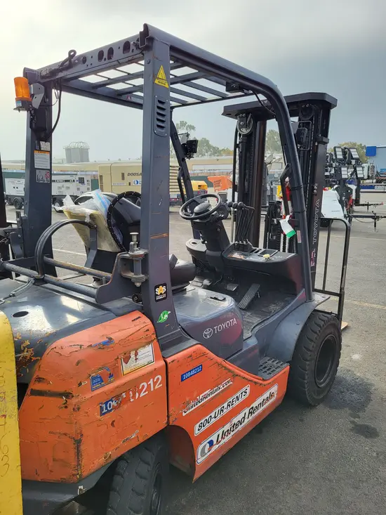 2018 Toyota 8FGU25 Warehouse Forklift