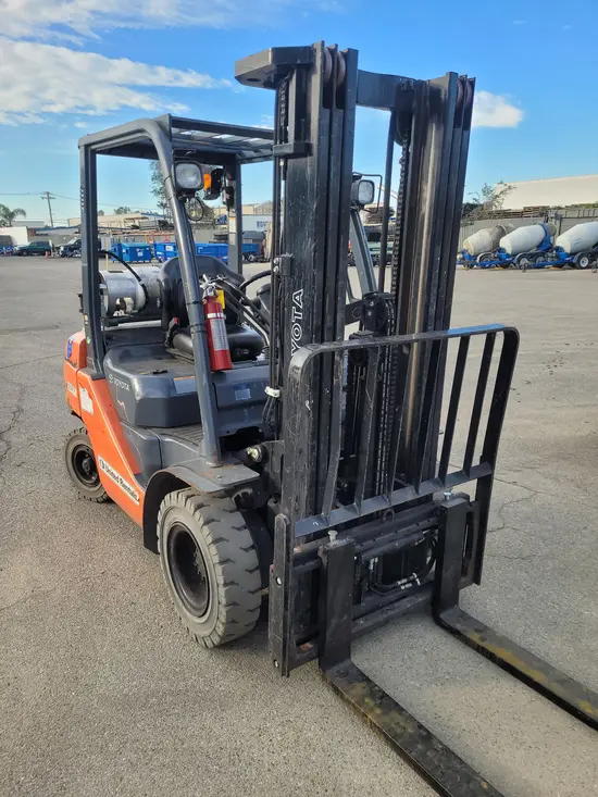 2018 Toyota 8FGU25 Warehouse Forklift