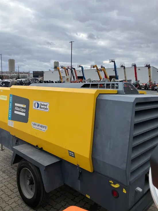 2017 Atlas Copco XATS 750 JD8 Air Compressor
