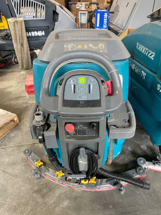2019 Tennant T500 Scrubber