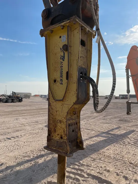 2017 SOOSAN CB1300S Attachment