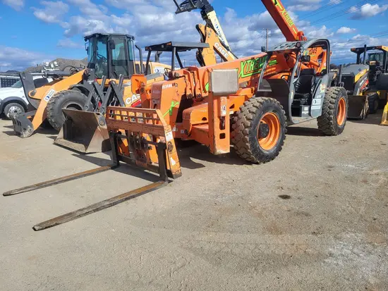 2015 XTREME XR1245 Forklift