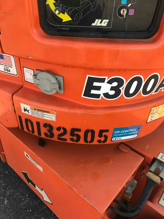 2013 JLG E300AJP Articulating Boom Lift