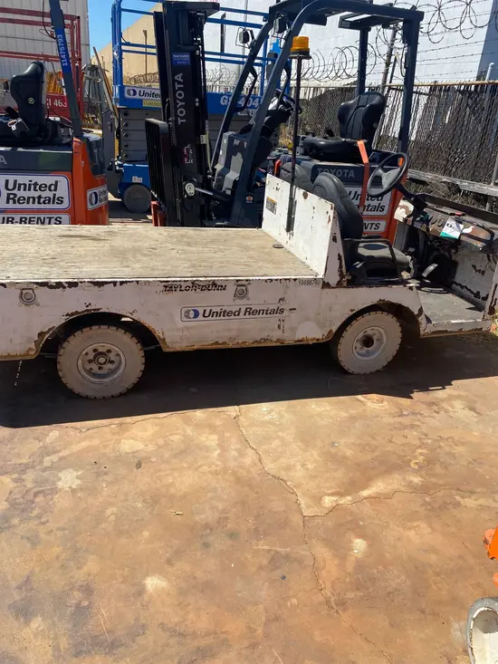 2017 Taylor Dunn B5-440-48 Utility Vehicle