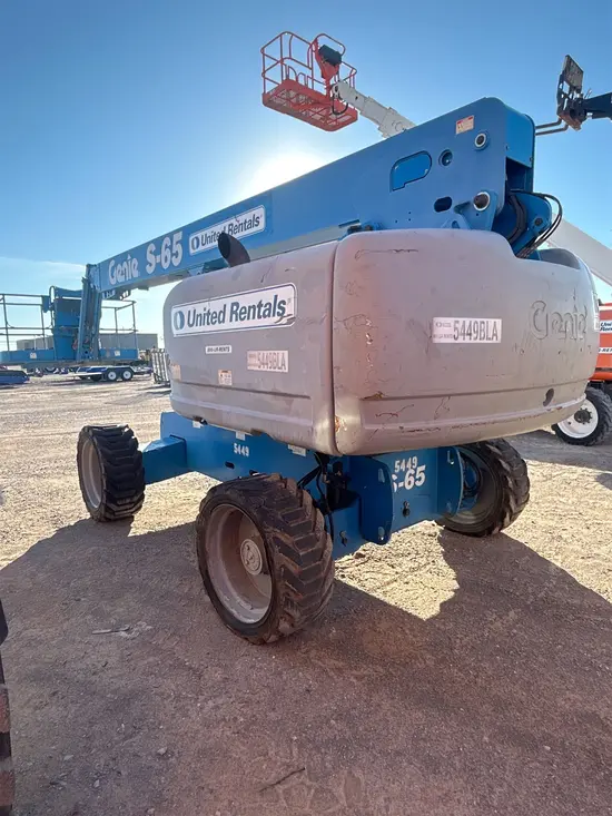 2014 Genie S-65 Boom Lift