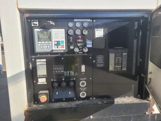 2016 Cummins C275D2RE Diesel Generator