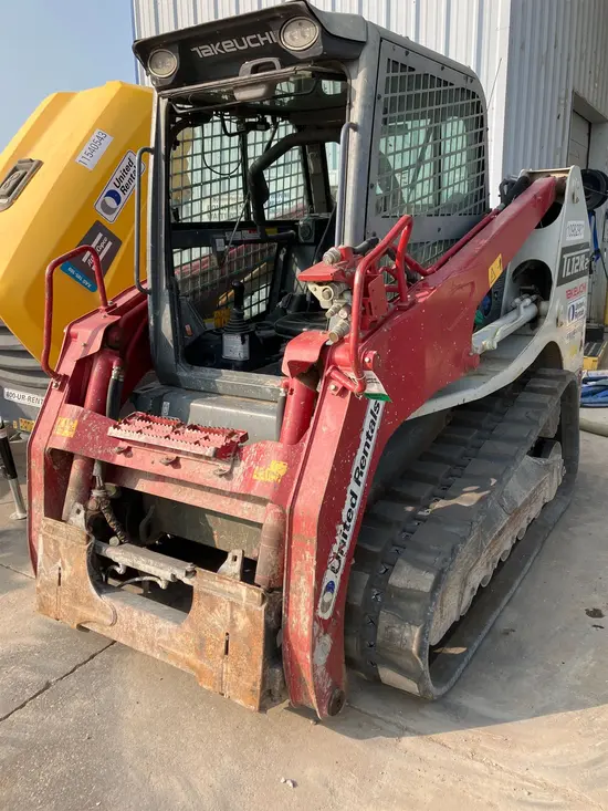 2019 Takeuchi TL12R2-CR Track Loader