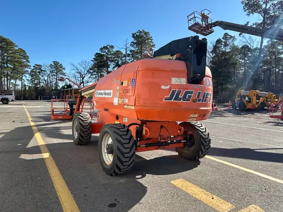 2017 JLG 660SJ Boom Lift