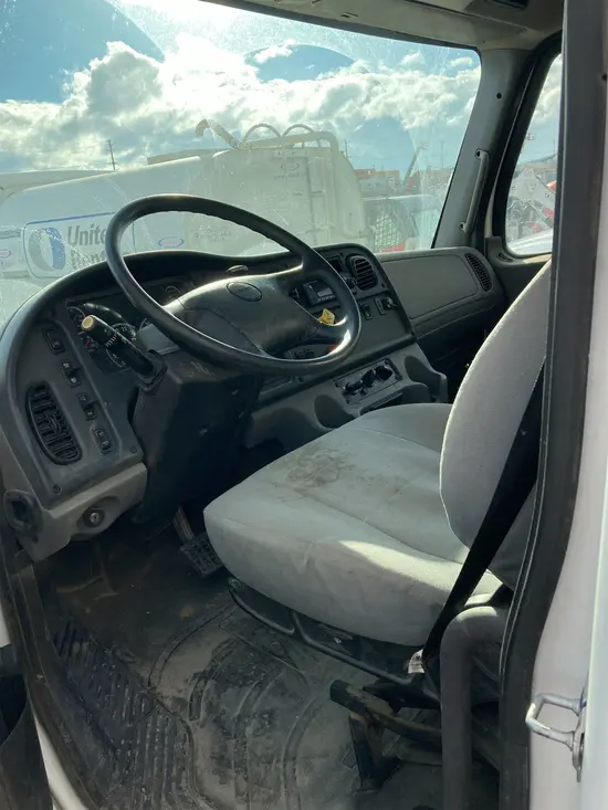 2022 Freightliner M2 106 DUMP Truck
