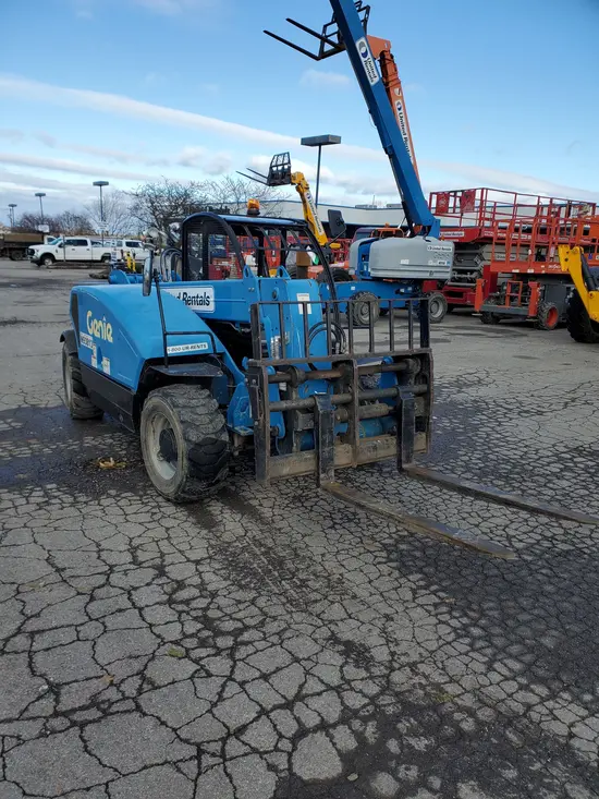 2016 Genie GTH-5519 Forklift