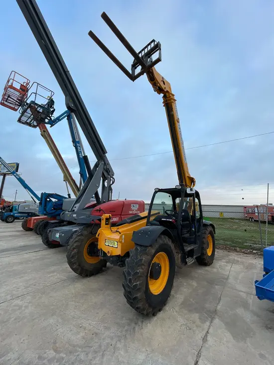 2017 JCB 507-42 Forklift