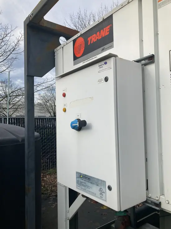 2016 TRANE CGAM100F Chiller