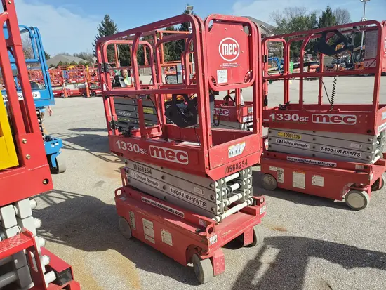2017 MEC 1330SE Scissor Lift