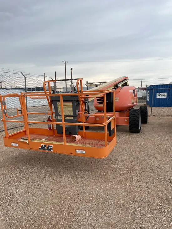 2014 JLG 600A Articulating Boom Lift