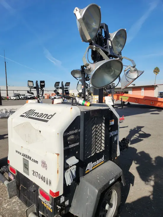 2018 Allmand NL-V Portable Work Light