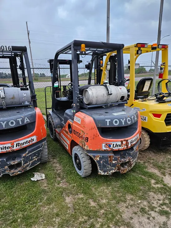 2018 Toyota 8FGU25 Warehouse Forklift