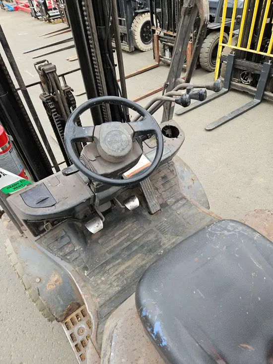 2014 Toyota 8FGU25 Warehouse Forklift