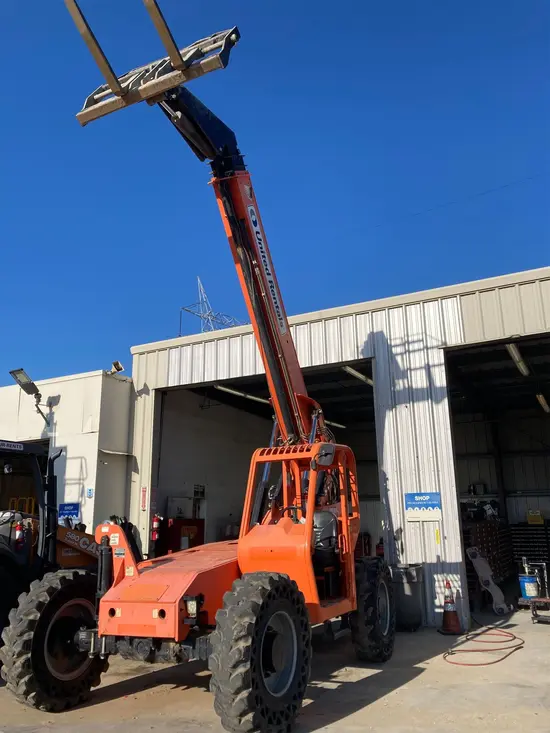 2015 SKYTRAK 6042 Forklift