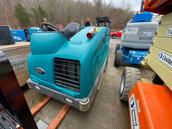2017 Tennant T-20 Scrubber