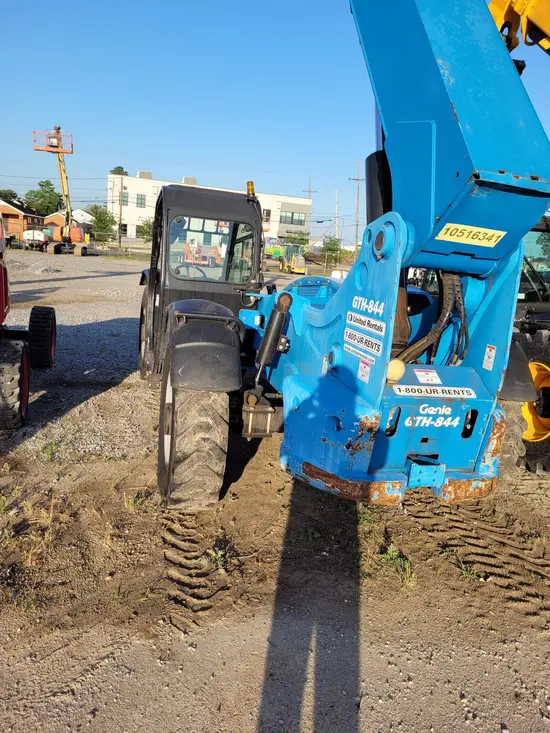 2016 Genie GTH-844 Forklift