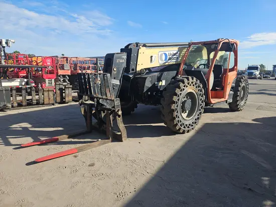 2016 JLG 642 Forklift