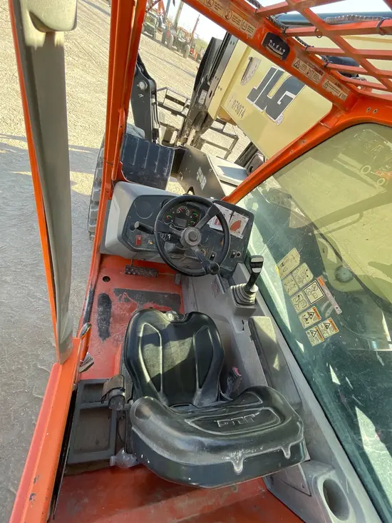 2017 JLG 1055 Forklift