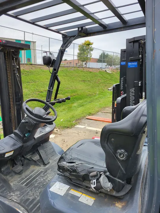 2017 Toyota 8FGU25 Warehouse Forklift