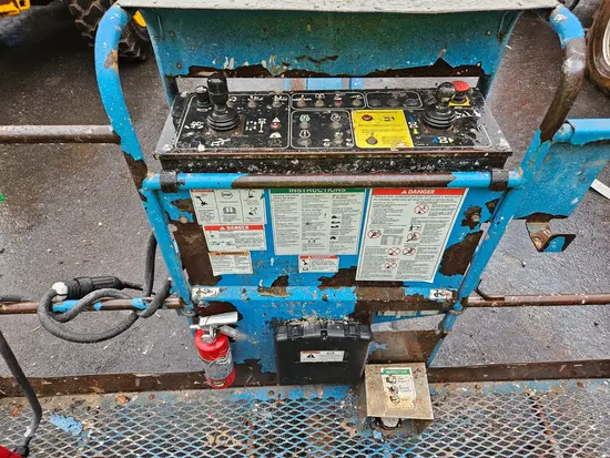 2014 Genie S-85 Boom Lift