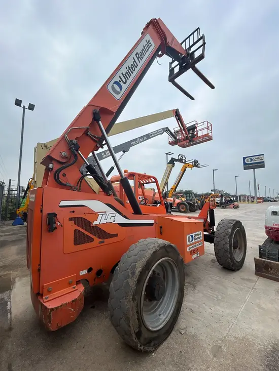 2015 SKYTRAK 6042 Forklift
