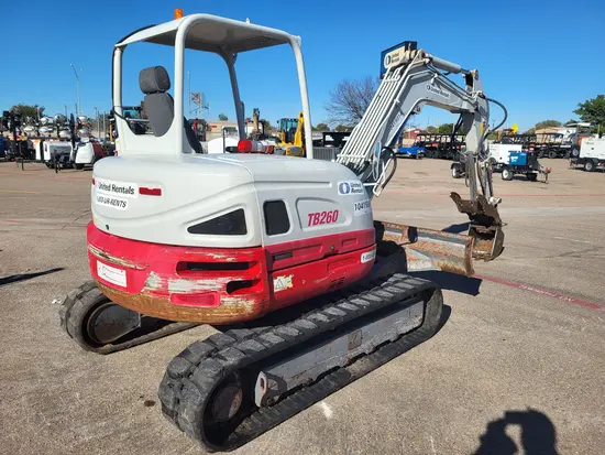 2015 Takeuchi TB260 Mini Excavator