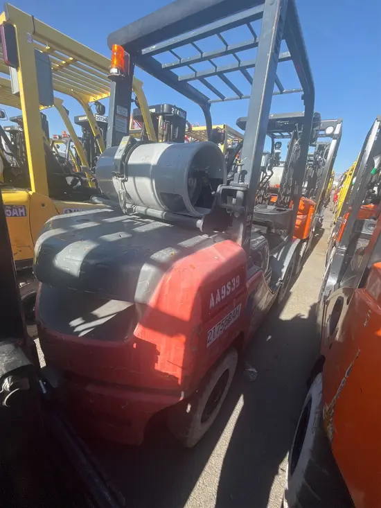 2018 Toyota 8FGU25 Warehouse Forklift