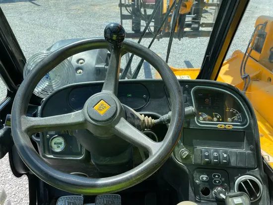 2016 JCB 507-42 Forklift