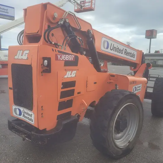 2016 SKYTRAK 6042 Forklift