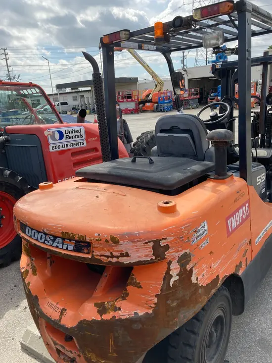 2017 Doosan D55C-7 Warehouse Forklift